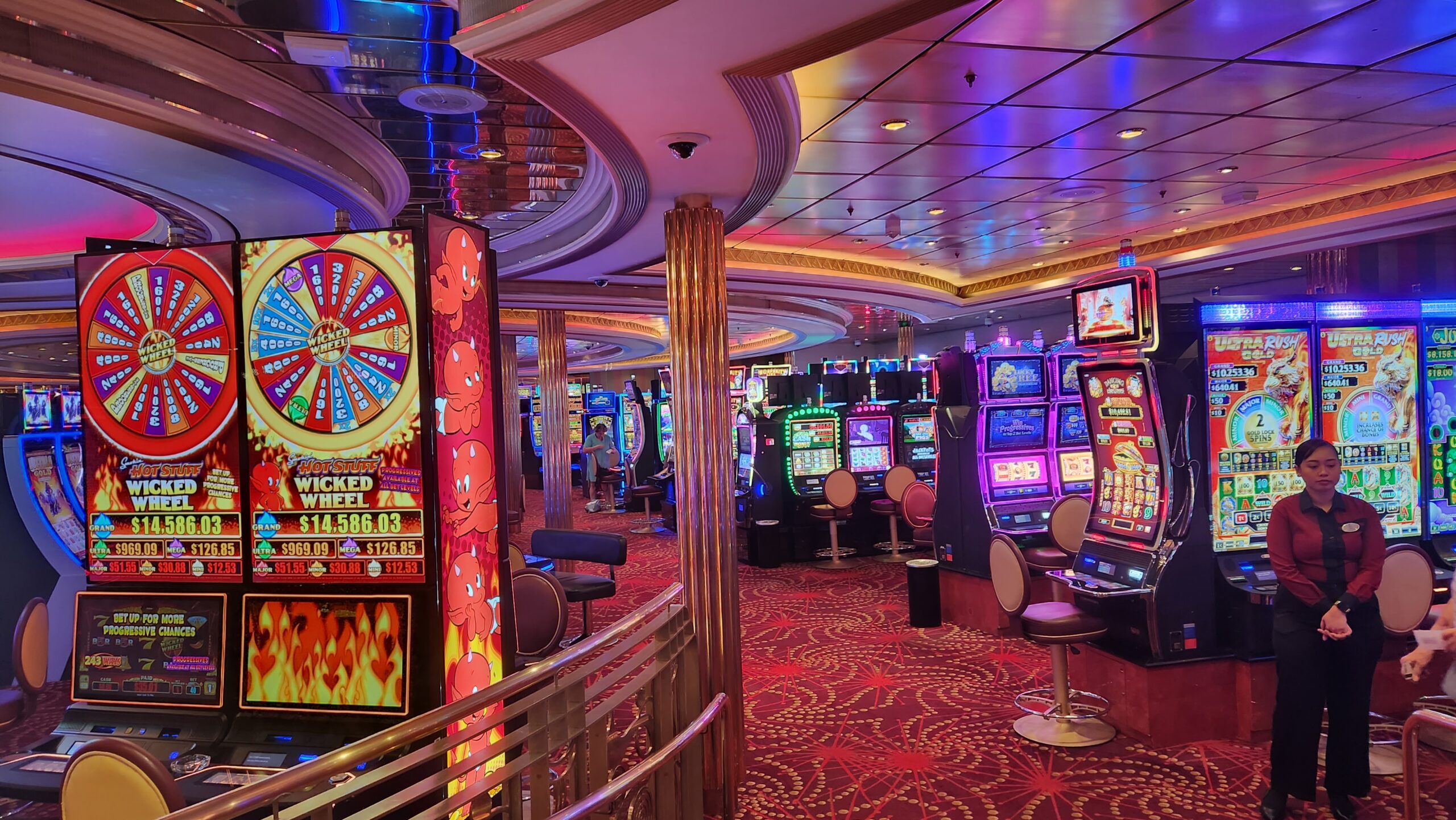 Year three of gambling on cruise ships. Less cruises but better return?